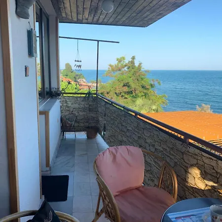 Maria's Sea View Apartament Nesebyr